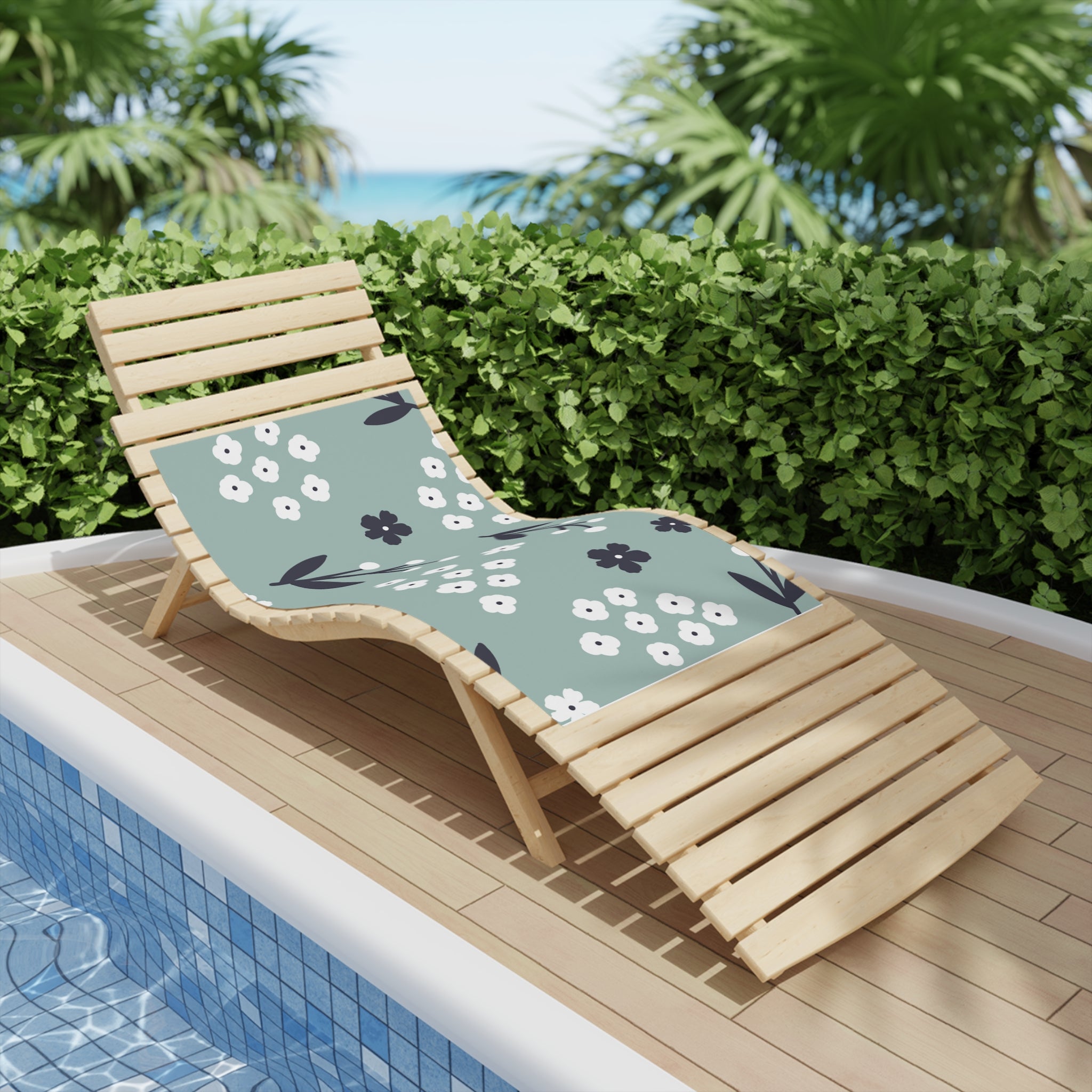 Purple Daisy Beach Towel – Striped Floral Seaside Towel
